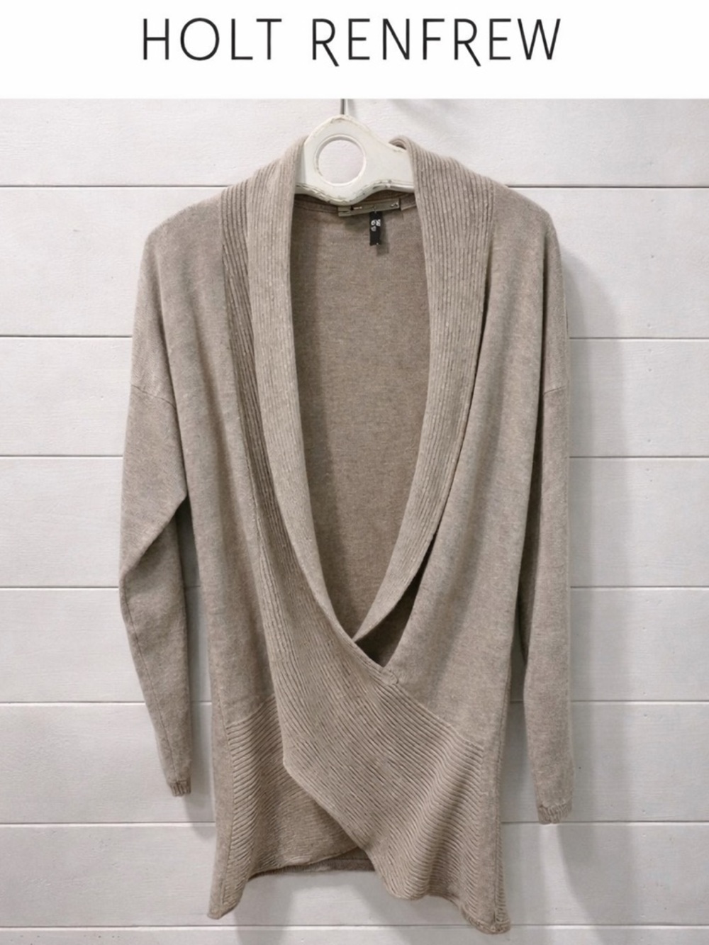 H2 HOLT RENFREW Beige Cross-Over Sweater – Size L